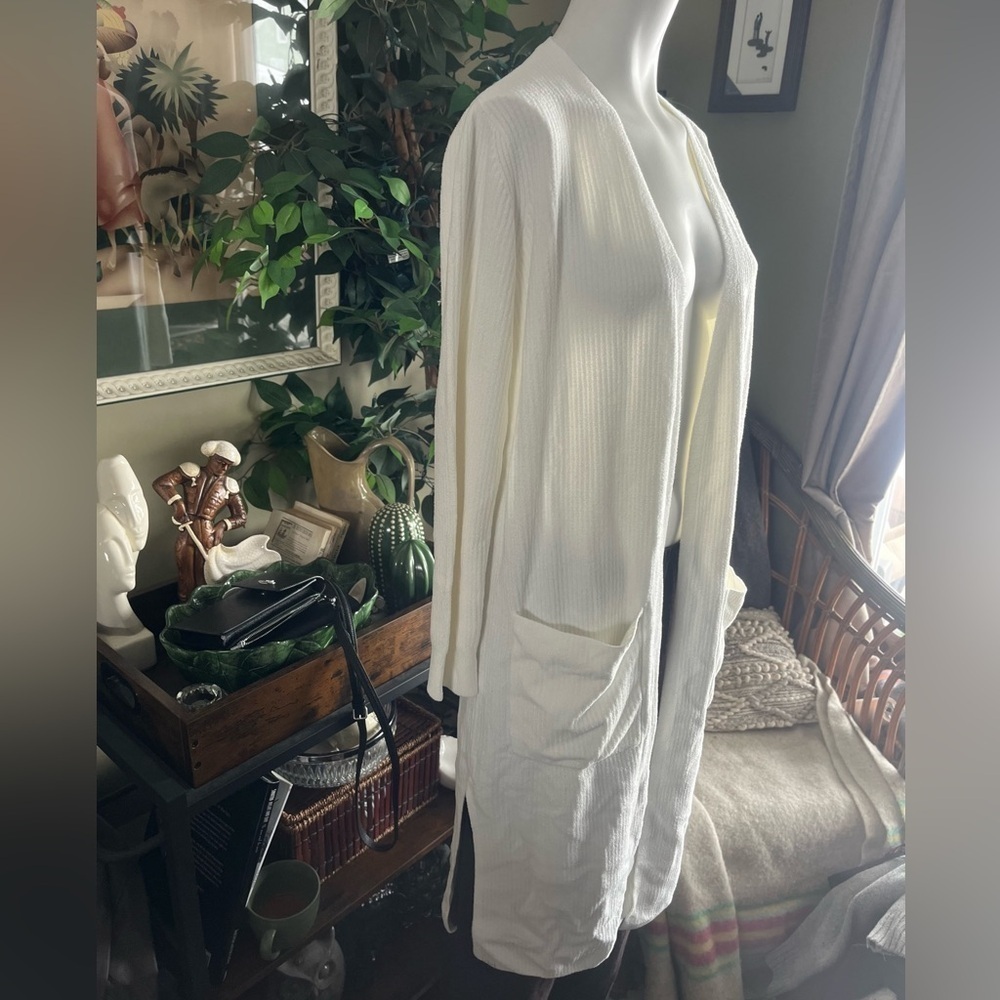 Reformation Barefoot Dreams Robe - Picture 2 of 6